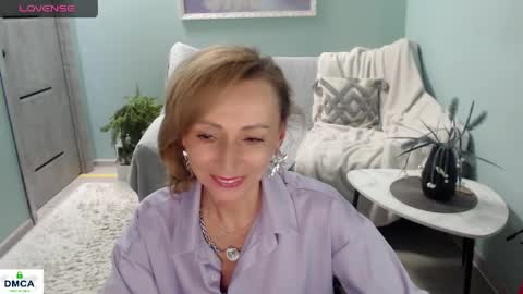 Snapshot of wildelione03 chatting on 05-05-26, 06:43 Helen online show from 05-05-26, 06:43