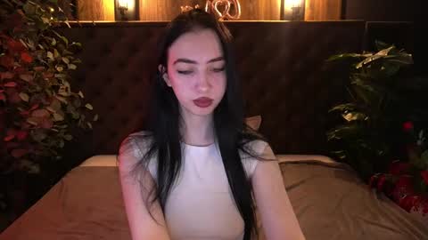Snapshot of wildkittenx_ chatting on 04-26-26, 05:49 Alena online show from 04-26-26, 05:49