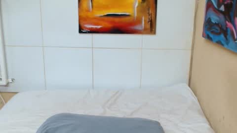 wildlittlekittyxx online show from 06-26-26, 07:18