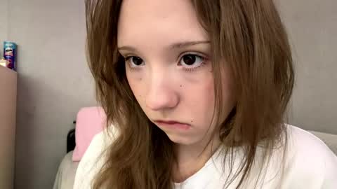 Snapshot of willenasow chatting on 05-15-26, 12:45 Olivia online show from 05-15-26, 12:45
