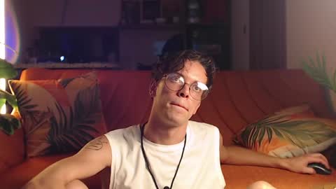 William online show from 04-17-26, 06:11