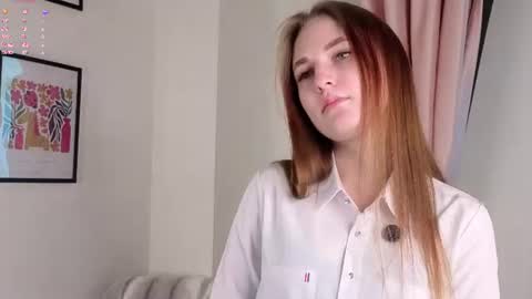 Sarah online show from 06-18-26, 01:17