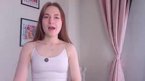 Sarah online show from 06-25-26, 01:38