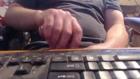 Snapshot of willowstick chatting on 04-27-26, 08:40 DrainMyBalls online show from 04-27-26, 08:40
