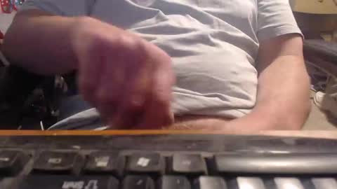 Snapshot of willowstick chatting on 05-02-26, 09:31 DrainMyBalls online show from 05-02-26, 09:31