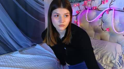 Vicki3 online show from 03-16-26, 07:01