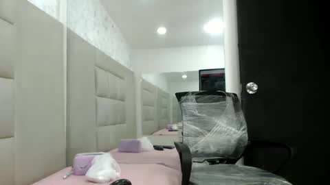 WinnyBarness online show from 11-15-25, 02:09