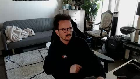 cream36 online show from 11-30-25, 09:35