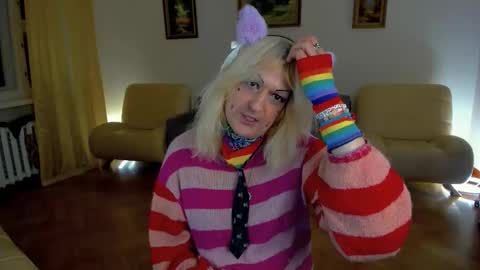 Snapshot of wise_ava chatting on 02-16-26, 02:29 Sarah Curly online show from 02-16-26, 02:29