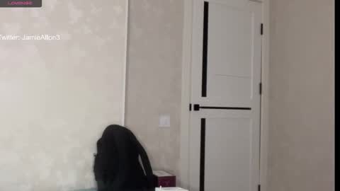 Wlademar online show from 12-22-25, 03:25