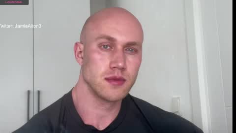 Snapshot of wlademarbergs chatting on 05-16-26, 06:54 Wlademar online show from 05-16-26, 06:54