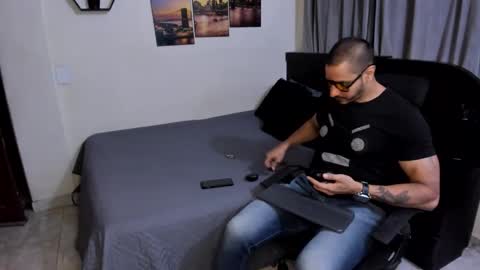 Magnus Dark independent model online show from 06-04-26, 03:56