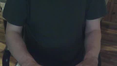 Snapshot of wobble444 chatting on 06-20-26, 01:41 wobble444 online show from 06-20-26, 01:41