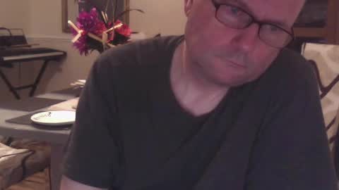 Snapshot of wobble444 chatting on 06-21-26, 11:51 wobble444 online show from 06-21-26, 11:51