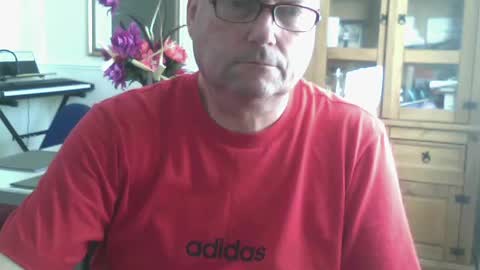 Snapshot of wobble444 chatting on 06-24-26, 09:41 wobble444 online show from 06-24-26, 09:41