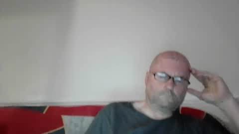 Snapshot of wobble444 chatting on 07-11-26, 01:08 wobble444 online show from 07-11-26, 01:08