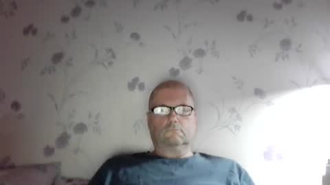 Snapshot of wobble444 chatting on 07-13-26, 12:24 wobble444 online show from 07-13-26, 12:24