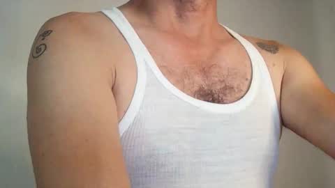 Luis online show from 10-31-25, 10:55