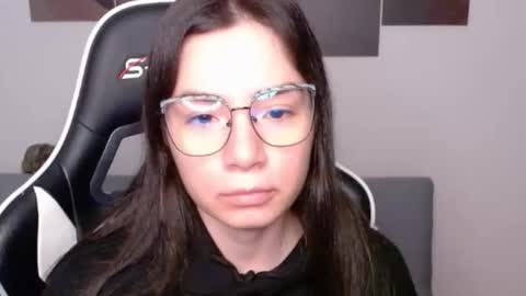 Alex online show from 05-12-26, 02:19