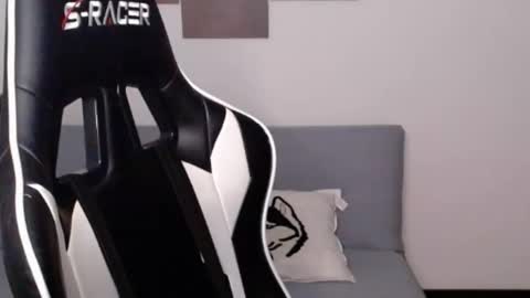 Alex online show from 05-14-26, 02:07