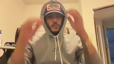 wolfywolf69465 online show from 05-04-26, 01:56