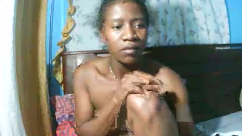 Snapshot of women10869586 chatting on 01-31-26, 07:11 women10869586 online show from 01-31-26, 07:11