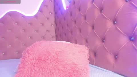 Snapshot of wood_nymphh chatting on 01-06-25, 07:56 Lia online show from 01-06-25, 07:56