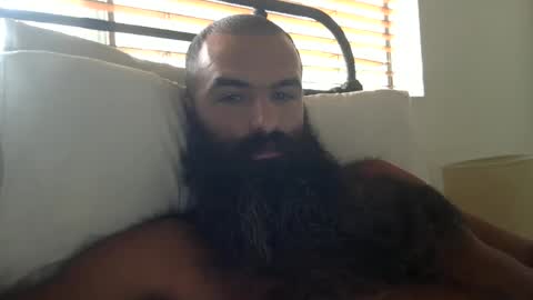 woof_wolf37 online show from 10-12-25, 04:06