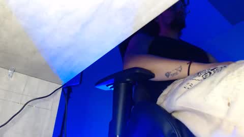 Woondeer online show from 05-18-26, 06:52