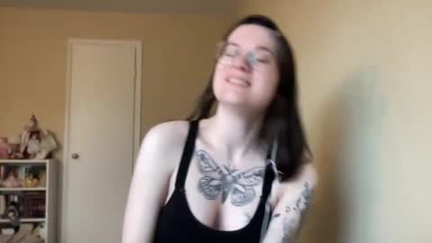 Lucina online show from 12-09-24, 03:22