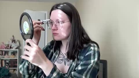 Lucina online show from 01-01-25, 03:14