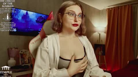 Snapshot of wounded_goddess chatting on 09-28-25, 05:18 Goddess Sophy online show from 09-28-25, 05:18