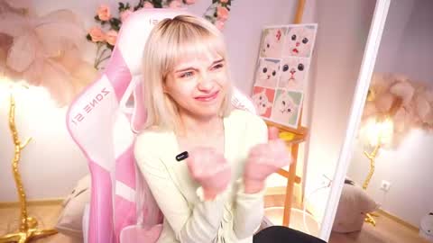 wow_angel online show from 05-08-26, 05:35