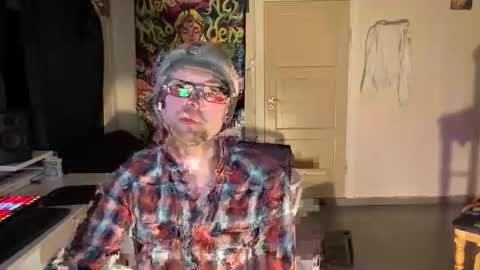 wulffi95 online show from 03-06-26, 07:43