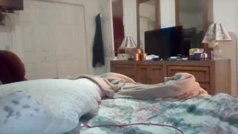 Snapshot of wvmountainlover chatting on 07-13-26, 02:36 wvmountainlover online show from 07-13-26, 02:36