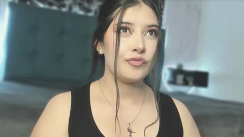 Adeline online show from 02-06-26, 03:59