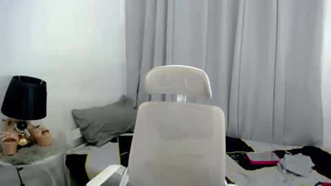 xairah_doux online show from 04-09-26, 06:30