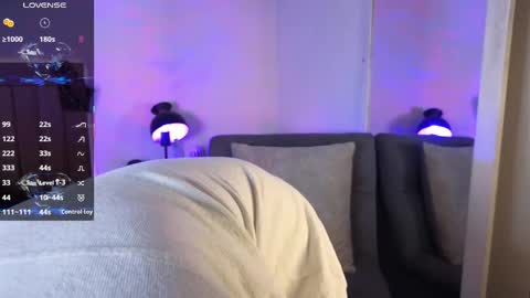 Xander Cardona online show from 09-12-25, 05:40