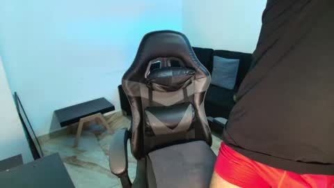 Xanderstone online show from 04-05-26, 05:54