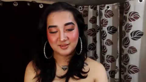 Snapshot of xasianempressx chatting on 01-06-25, 10:05 Nira NOT INTO CHEAP GUYS online show from 01-06-25, 10:05