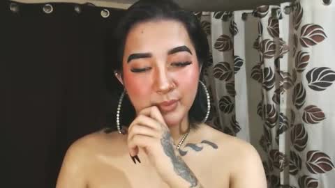 Snapshot of xasianempressx chatting on 01-10-25, 10:15 Nira NOT INTO CHEAP GUYS online show from 01-10-25, 10:15