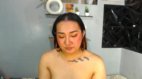 Snapshot of xasianempressx chatting on 07-11-26, 12:52 Nira NOT INTO CHEAP GUYS online show from 07-11-26, 12:52