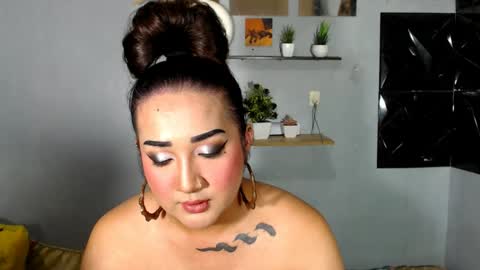 Snapshot of xasianempressx chatting on 07-19-26, 06:44 Nira NOT INTO CHEAP GUYS online show from 07-19-26, 06:44