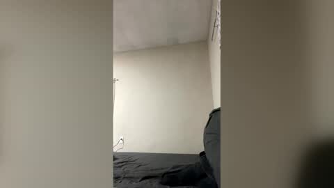 xavier2482 online show from 04-20-26, 12:57