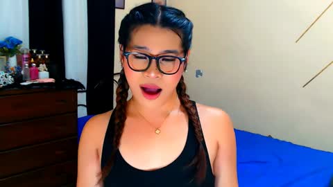 Xia Addison online show from 04-22-26, 07:55