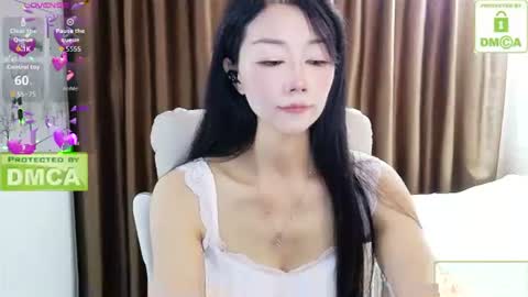 xiao_yue_ online show from 06-07-26, 04:38