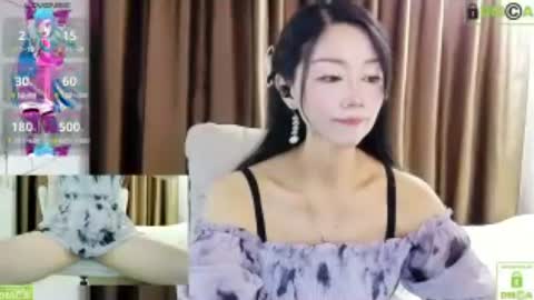 xiao_yue_ online show from 06-30-26, 04:35