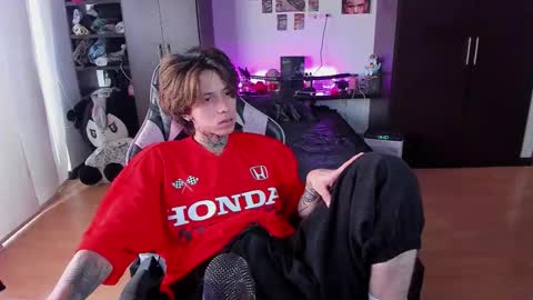 xIce Boy online show from 03-17-26, 02:53