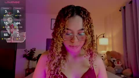 Snapshot of ximena_sotto1 chatting on 07-01-26, 09:03 camila online show from 07-01-26, 09:03