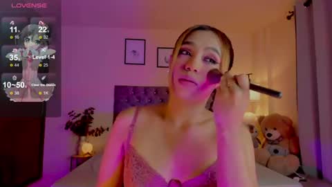 Snapshot of ximena_sotto1 chatting on 07-11-26, 10:00 camila online show from 07-11-26, 10:00